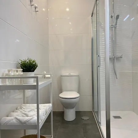 Villa Marta Loft Diafano Con Jardin Y Aparcamiento En Villa Historica Renedo de Pielagos Extérieur photo