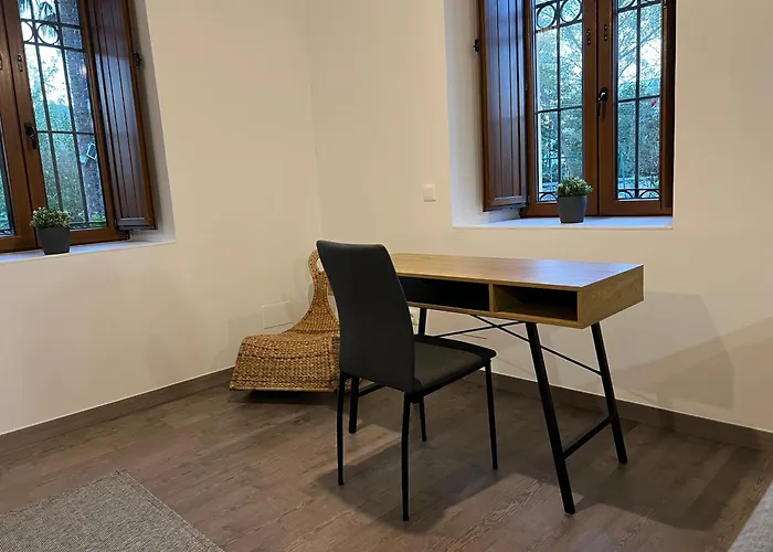 Villa Marta Loft Diafano Con Jardin Y Aparcamiento En Villa Historica